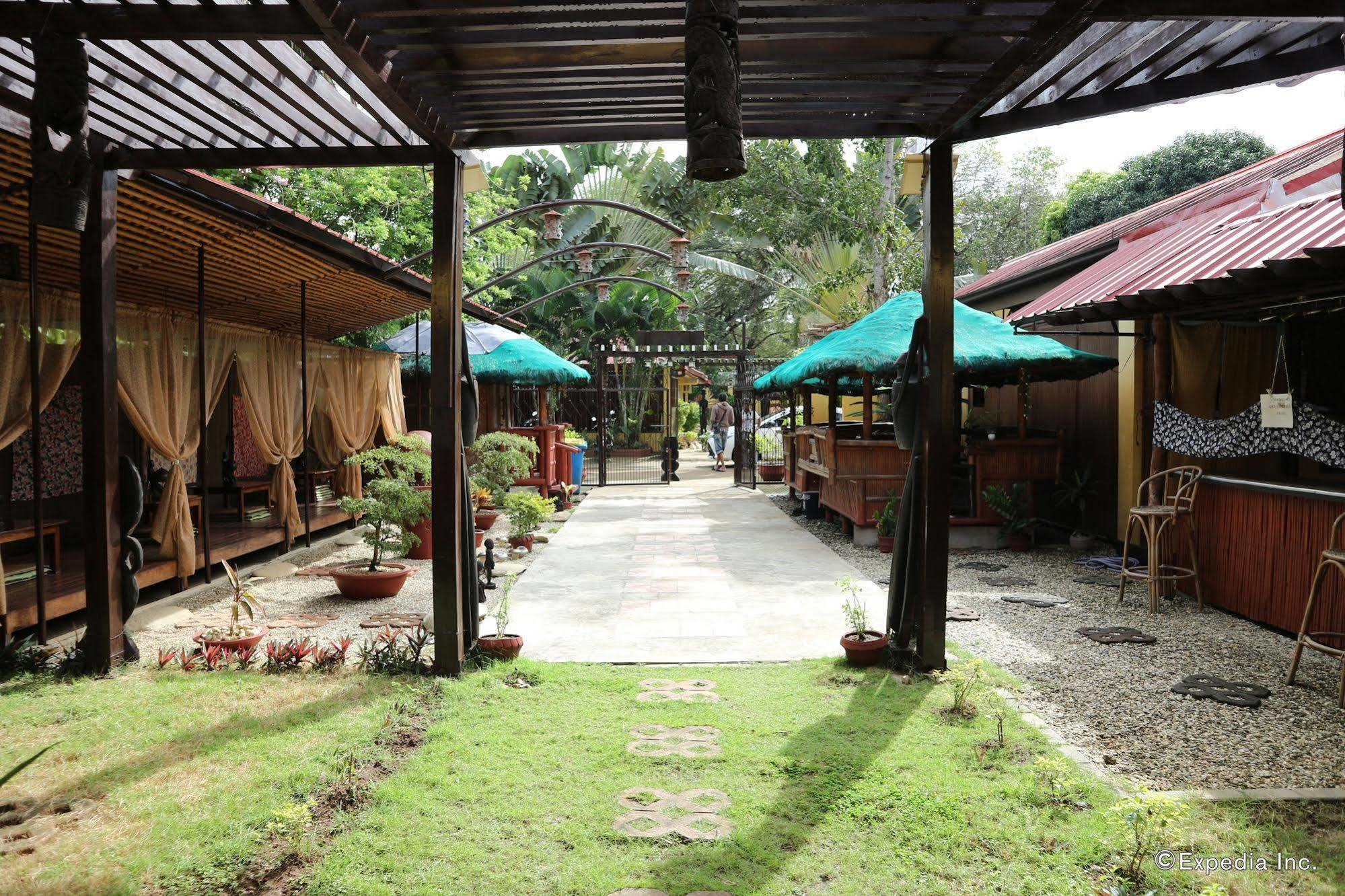 Tres Pension House Hotel Puerto Princesa Exterior foto